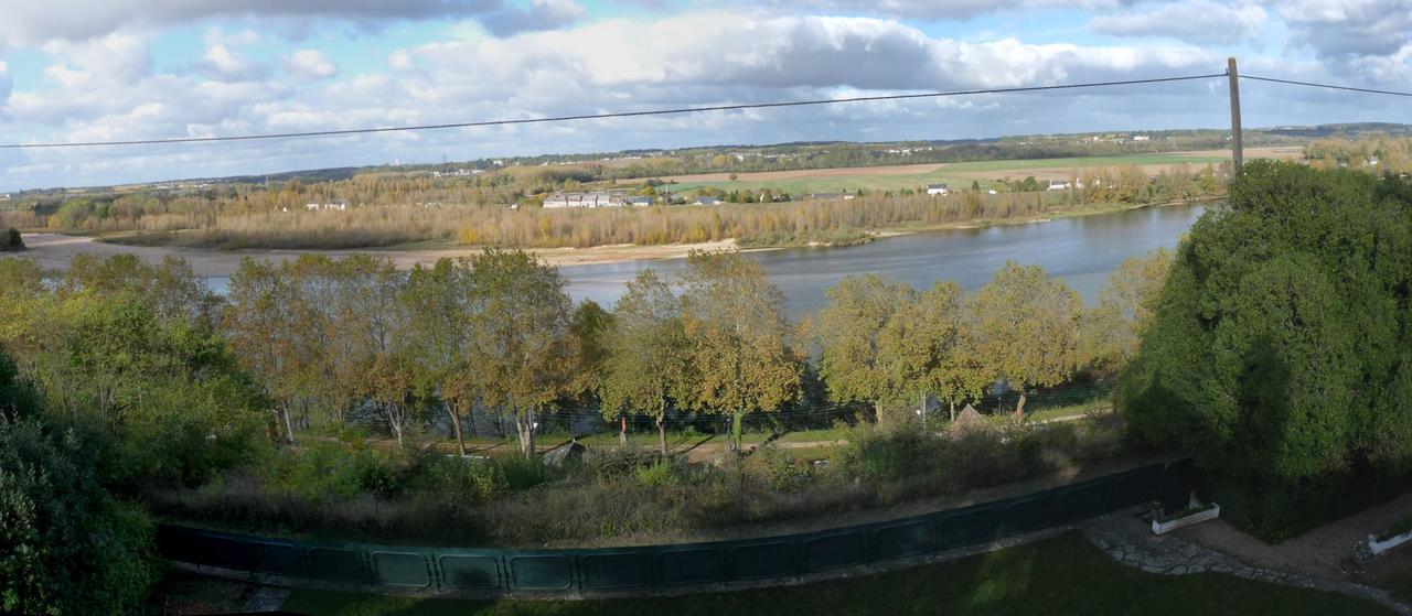Le Buisson Hotel มงต์ลุยส์-ซูร์-ลัวร์ ภายนอก รูปภาพ